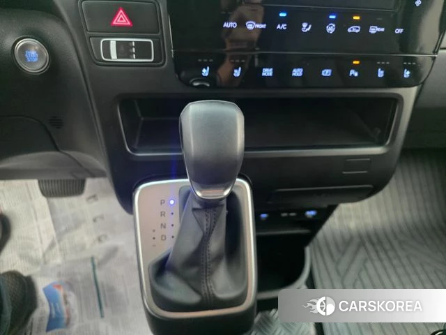Hyundai Staria 2024 Черный из Кореи, фото 3