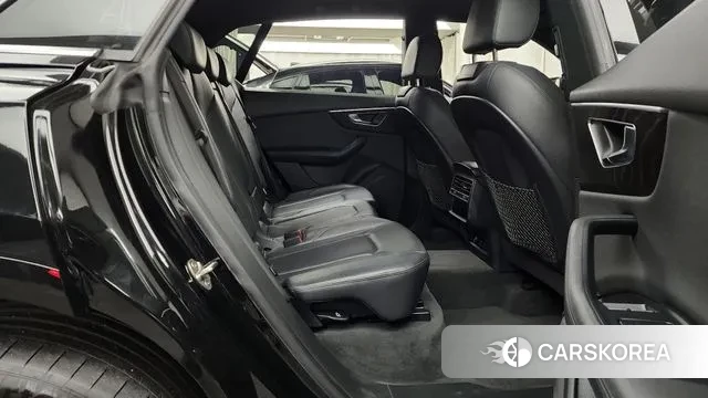 Audi Q8 (4M) 2022 Черный из Кореи, фото 3