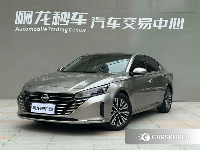 Nissan Teana 2023 Серебристо-серый из Китая, фото 3