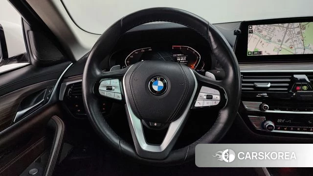 BMW 5 Series (G30) 2020 Белый из Кореи, фото 3