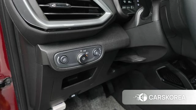 Chevrolet (GM Daewoo) Trailblazer 2021 Красный из Кореи, фото 3