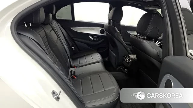 Mercedes-Benz E-Class W213 2019 Белый из Кореи, фото 3