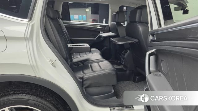 Volkswagen Tiguan Allspace 2018 Белый из Кореи, фото 3