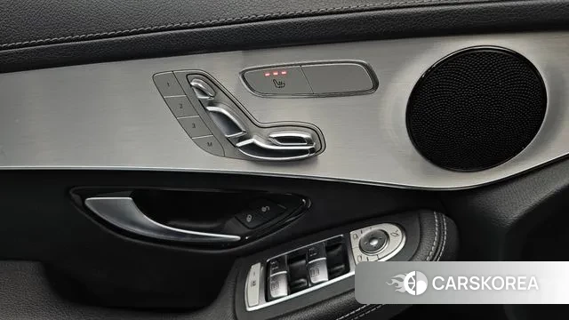 Mercedes-Benz GLC-Class X253 2021 Белый из Кореи, фото 3