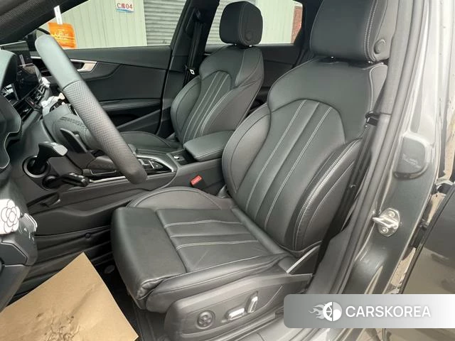 Audi A4L 2024 Темно-серый из Китая, фото 3