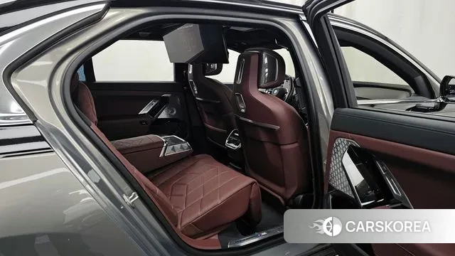 BMW i7 (G70) 2023 Серый из Кореи, фото 3