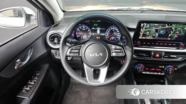 Kia The New K3 2nd generation 2022 Белый из Кореи, фото 3