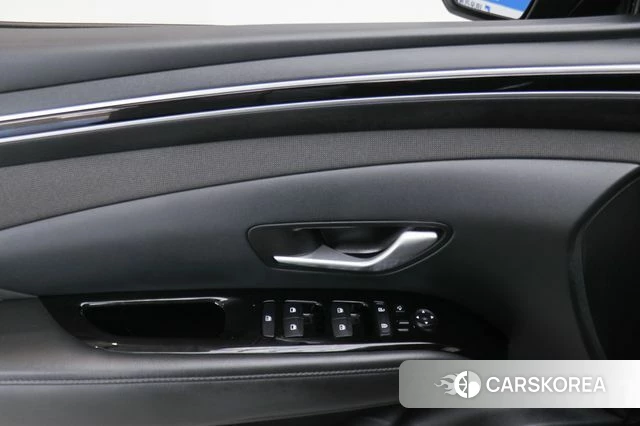 Hyundai Tucson (NX4) 2021 Черный из Кореи, фото 3