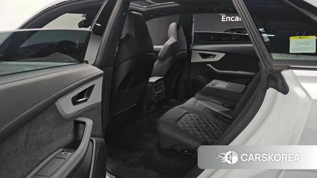 Audi Q8 (4M) 2025 Белый из Кореи, фото 3