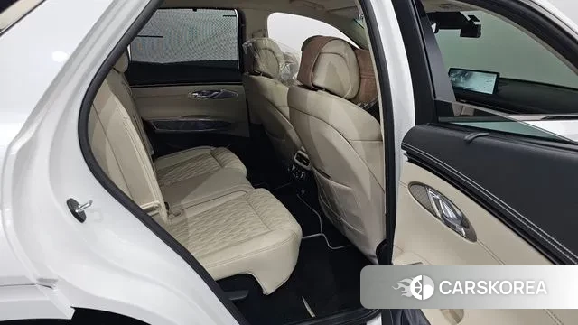 Genesis GV70 2023 Белый из Кореи, фото 3