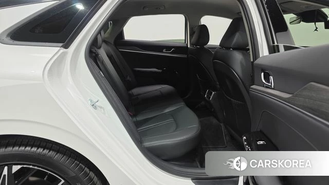 Kia The New K5 Hybrid 3rd generation 2025 Белый из Кореи, фото 3