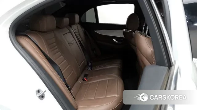 Mercedes-Benz E-Class W213 2020 Белый из Кореи, фото 3