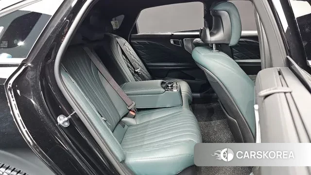 Kia K8 Hybrid 2023 Черный из Кореи, фото 3