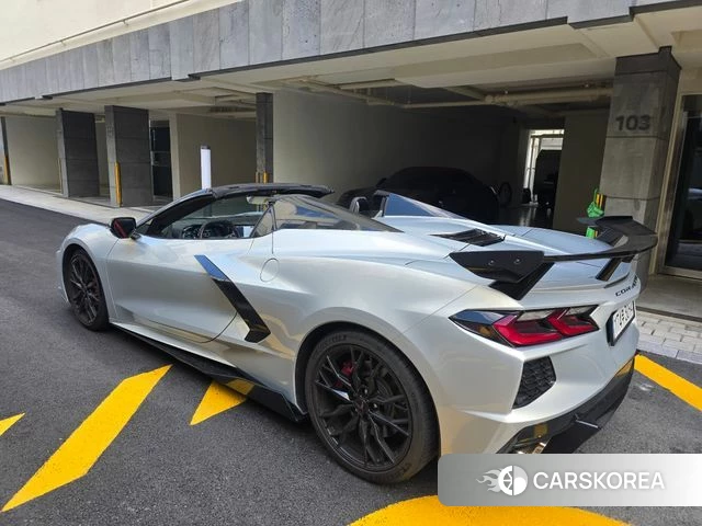 Chevrolet Corvette 2023 Серебристо-серый из Кореи, фото 3