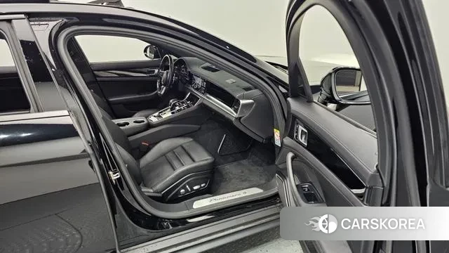 Porsche Panamera (971) 2018 Черный из Кореи, фото 3