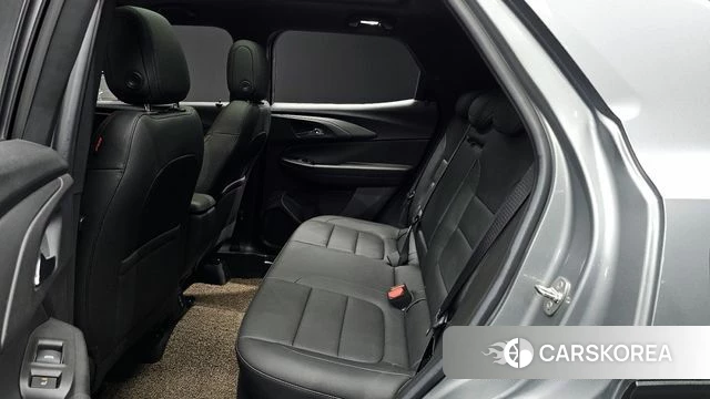 Chevrolet (GM Daewoo) Trailblazer 2022 Серебряный из Кореи, фото 3