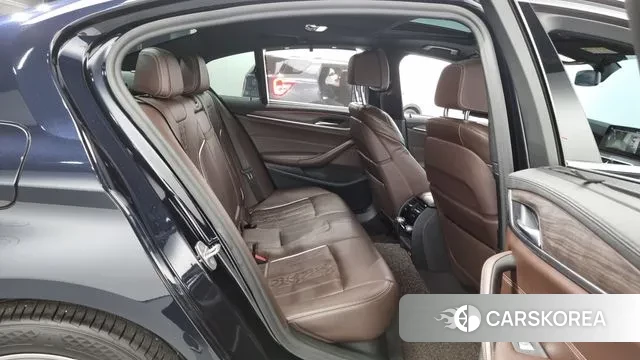 BMW 5 Series (G30) 2020 Черный из Кореи, фото 3