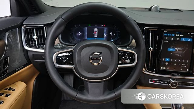 Volvo S90 2024 Белый из Кореи, фото 3