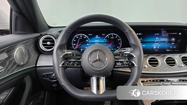 Mercedes-Benz E-Class W213 2021 Белый из Кореи, фото 3