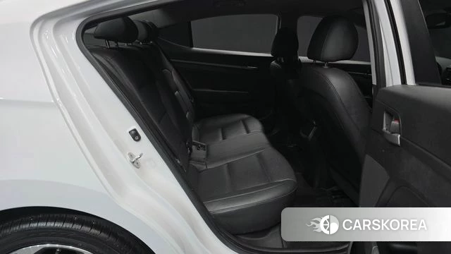 Hyundai Avante AD 2018 Белый из Кореи, фото 3