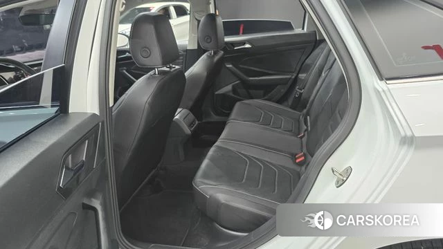 Volkswagen 7th Generation of Jetta 2024 Белый из Кореи, фото 3