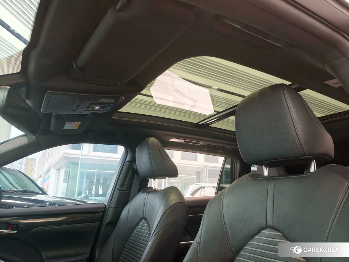 Toyota Crown Lufang 2022 Белый из Китая, фото 3