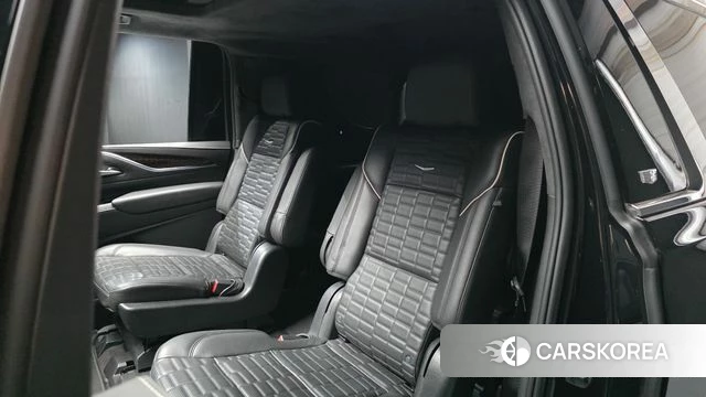 Cadillac Escalade 5th Generation 2022 Черный из Кореи, фото 3
