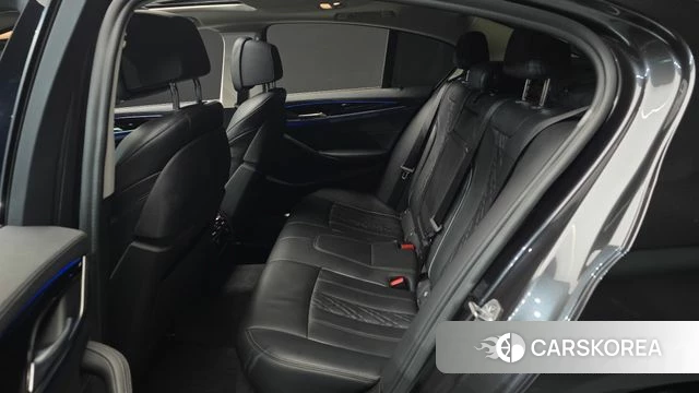 BMW 5 Series (G30) 2019 Серый из Кореи, фото 3