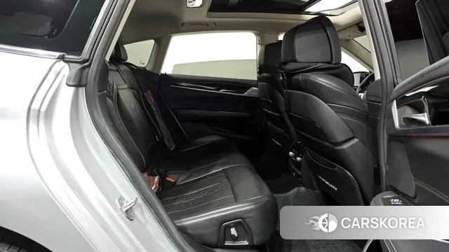 BMW 6 Series GT (G32) 2020 Серебряный из Кореи, фото 3