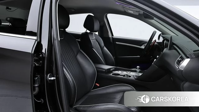 Genesis G70 2018 Черный из Кореи, фото 3