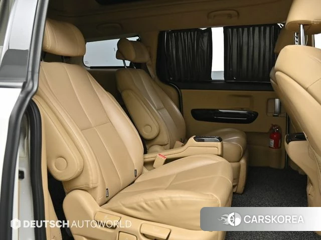 Kia The New Carnival 2018 Белый из Кореи, фото 3