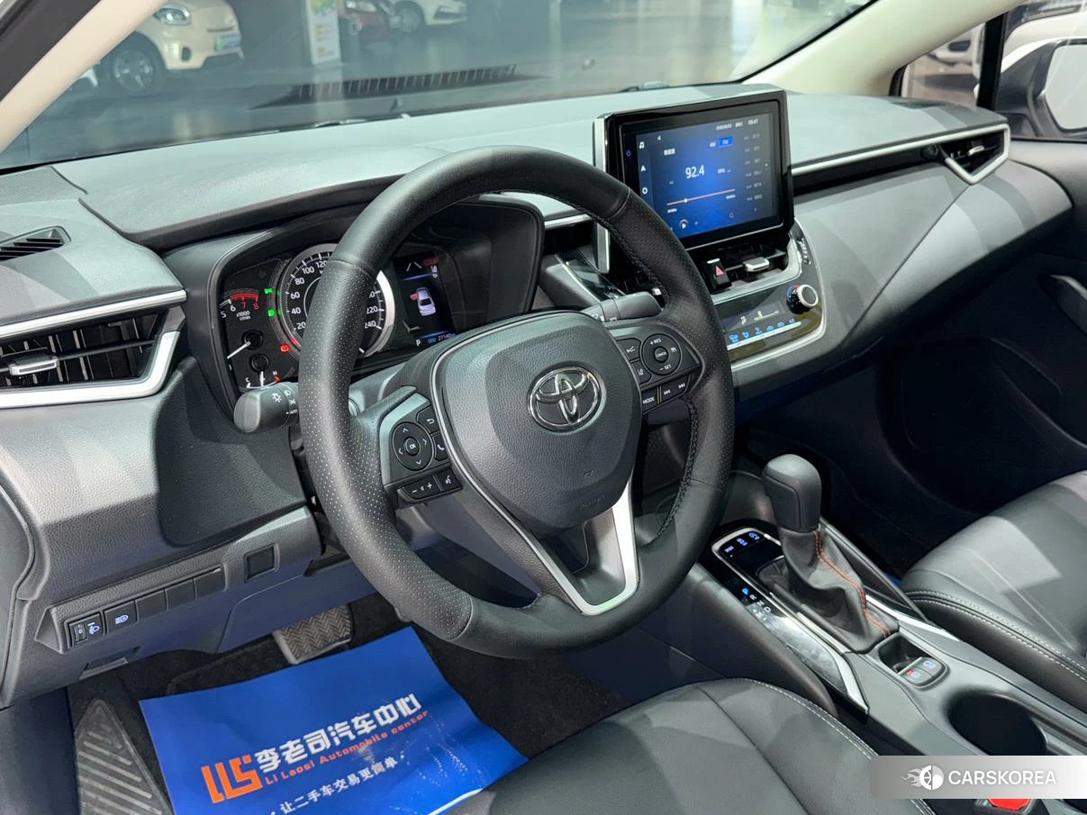 Toyota Corolla 2021 Белый из Китая, фото 3