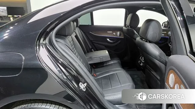 Mercedes-Benz E-Class W213 2020 Черный из Кореи, фото 3