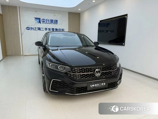 Volkswagen Passat 2022 Черный из Китая, фото 3