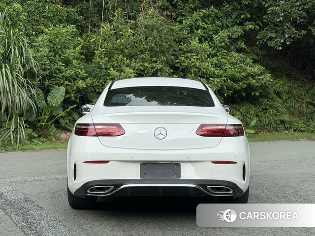 Mercedes-Benz E-class (imported) 2021 Белый из Китая, фото 3