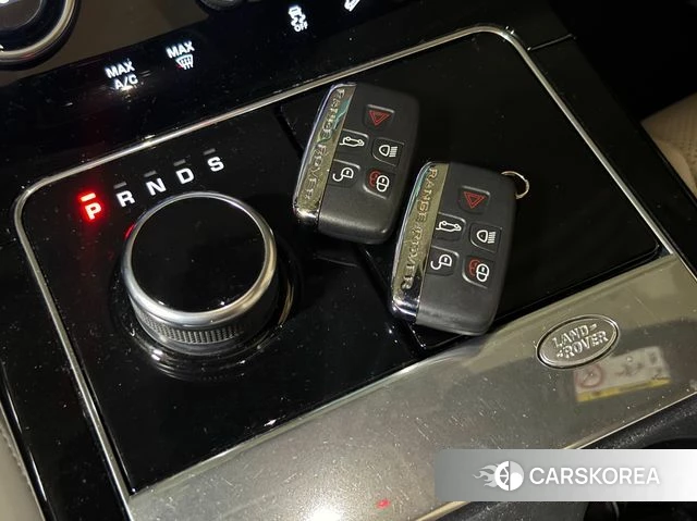 Land Rover Range Rover Velar 2018 Серебряный из Кореи, фото 3