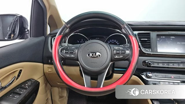 Kia The New Carnival 2018 Черный из Кореи, фото 3