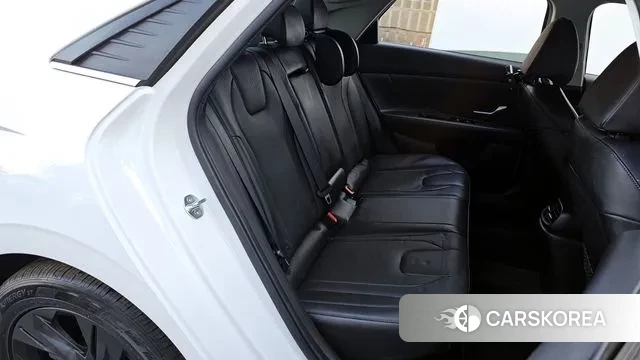 Hyundai Avante Hybrid (CN7) 2020 Белый из Кореи, фото 3