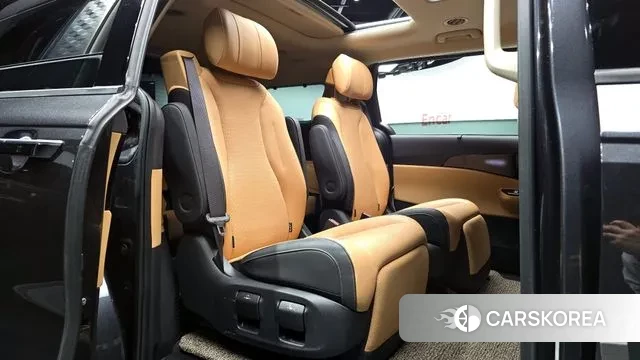 Kia Carnival 4th generation 2022 Серый из Кореи, фото 3