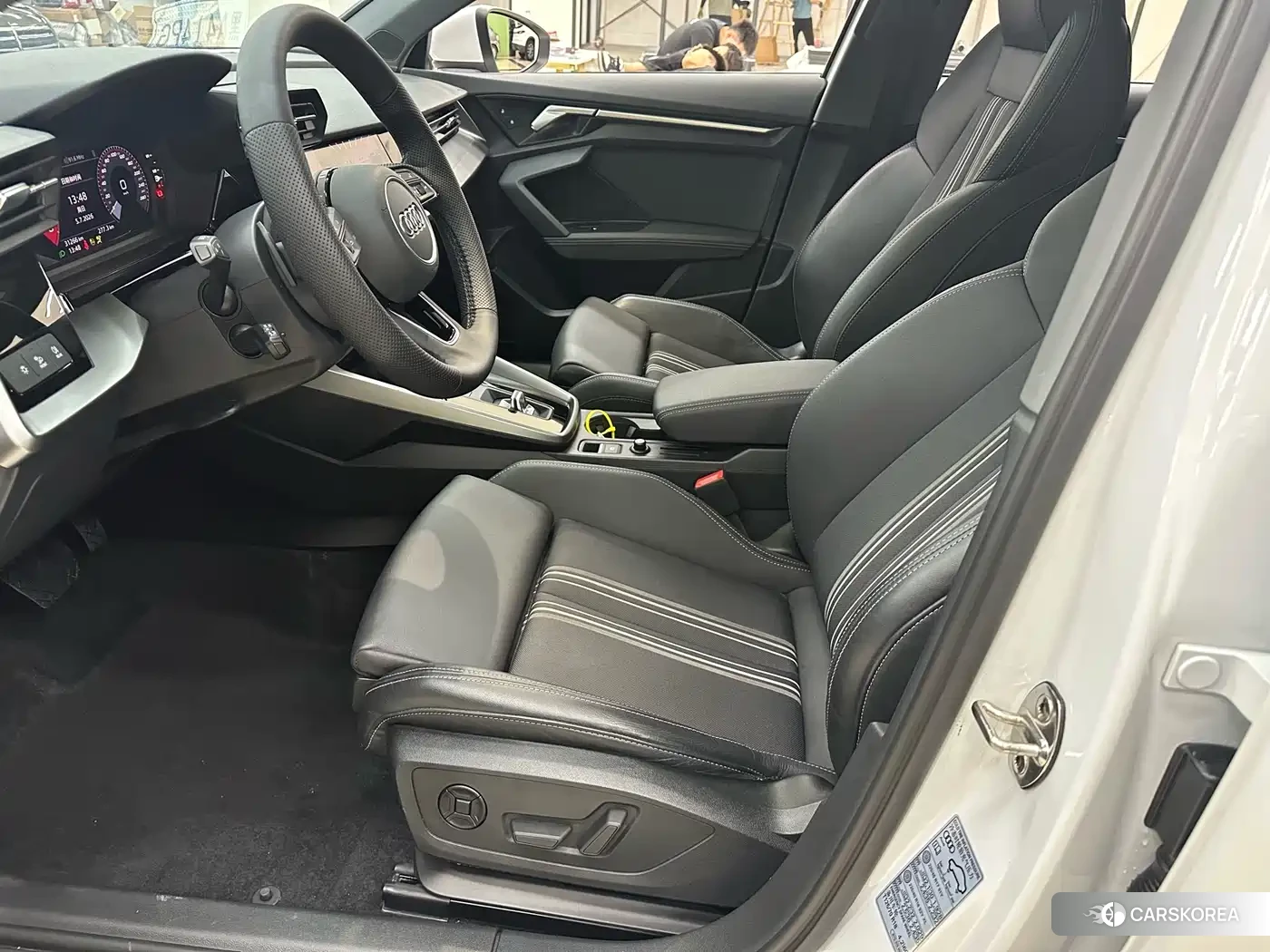 Audi A3 2023 Белый из Китая, фото 3