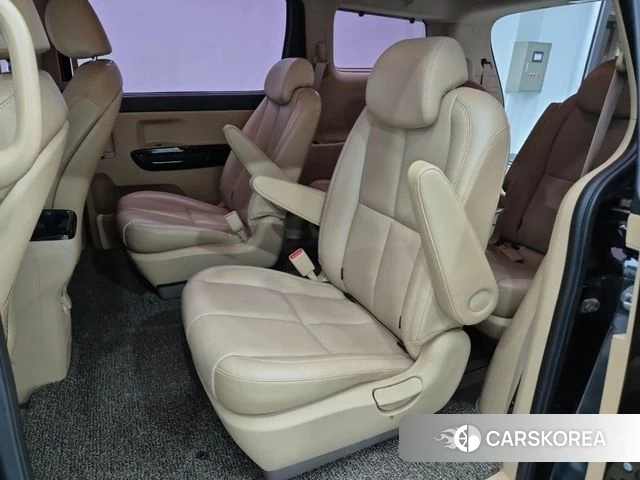 Kia The New Carnival 2018 Черный из Кореи, фото 3