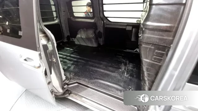 Hyundai Staria 2021 Серебряный из Кореи, фото 3