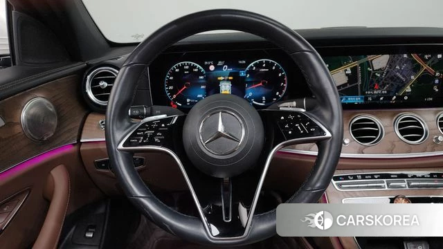 Mercedes-Benz E-Class W213 2022 Белый из Кореи, фото 3