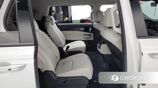 Kia Carnival 4th generation 2023 Белый из Кореи, фото 3