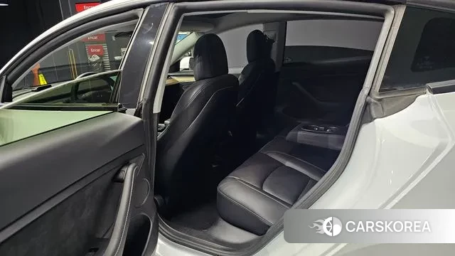 Tesla Model 3 2021 Белый из Кореи, фото 3