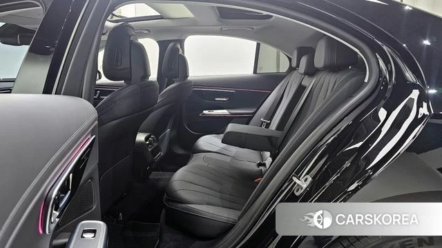 Mercedes-Benz E-Class W214 2024 Черный из Кореи, фото 3