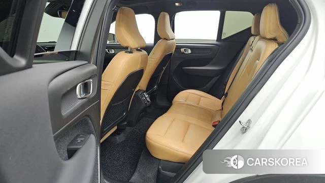 Volvo XC40 2020 Белый из Кореи, фото 3