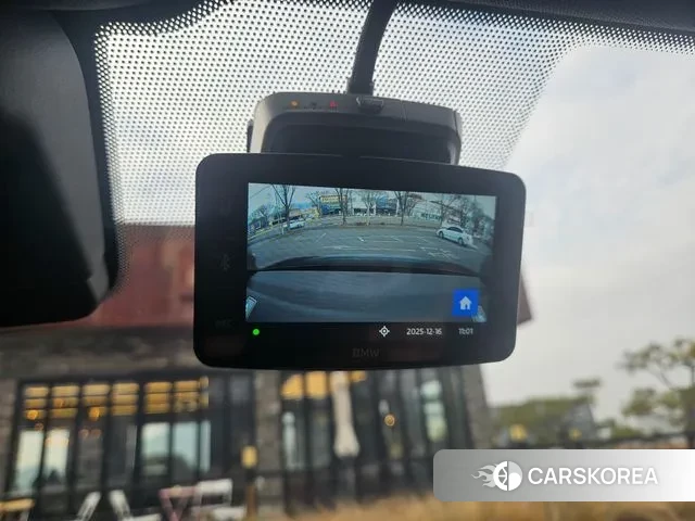 BMW 5 Series (G60) 2024 Небесно-голубой из Кореи, фото 3