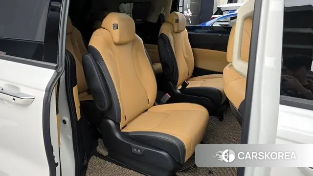 Kia Carnival 4th generation 2023 Белый из Кореи, фото 3