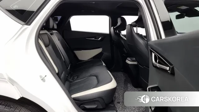 Kia EV6 2023 Белый из Кореи, фото 3